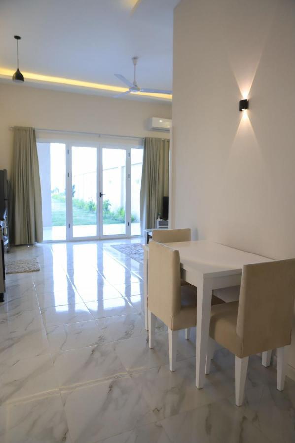 Royal Nile Villa - Pool View Apartment 1 Луксор Экстерьер фото